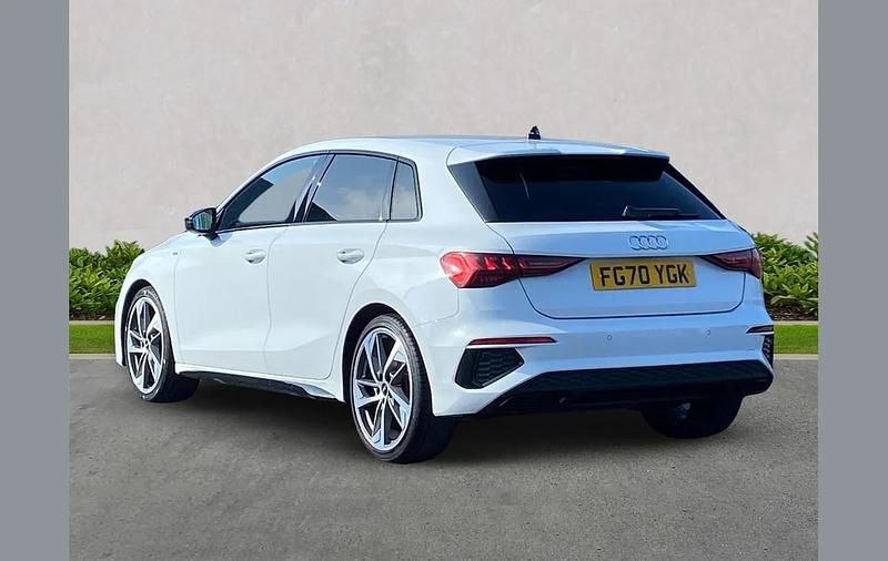 Used Audi A3 Comfort 150 HP (110 kW) 2020 White Sedan