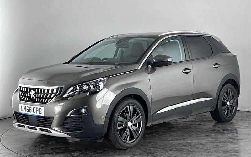 Usado Peugeot 3008 Allure 131 HP (96 kW) 2020 SUV