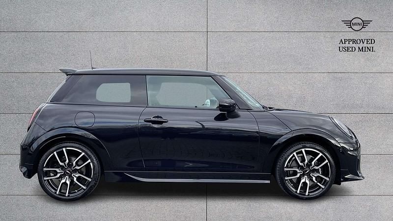 Used Mini Cooper S Hatch 201 HP (147 kW) 2024 Black Hatchback
