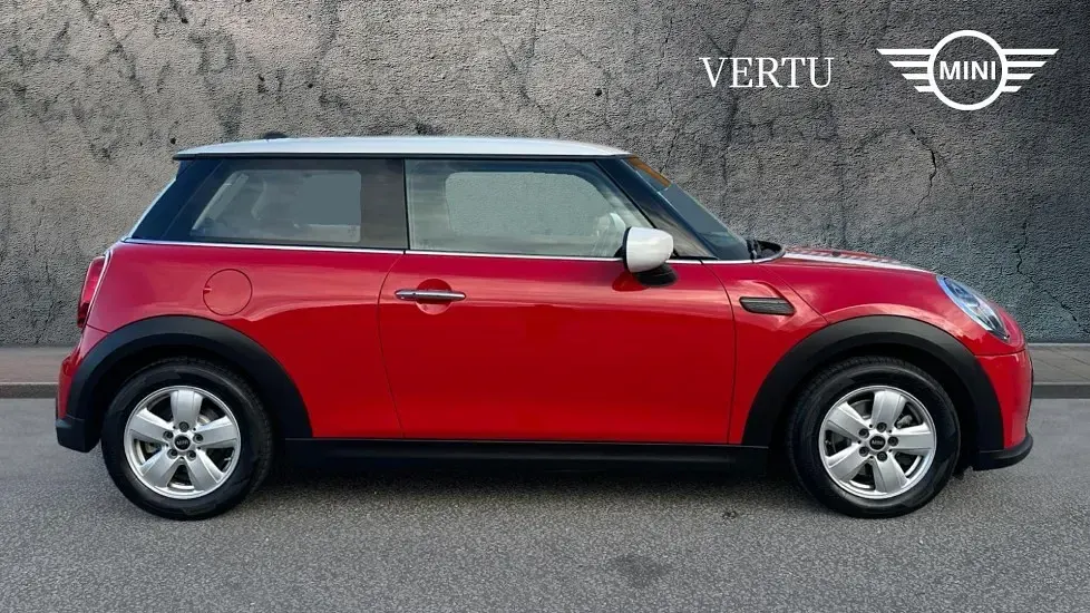 Used Mini Cooper Classic 136 HP (100 kW) 2022 Red Hatchback