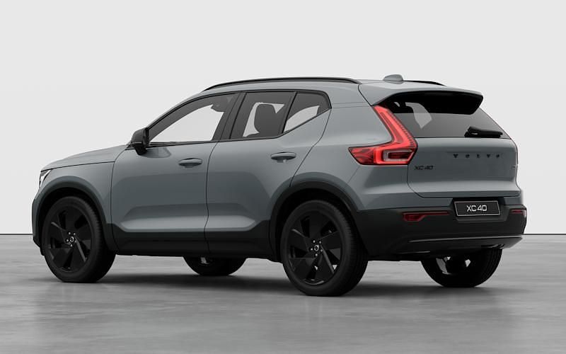 New Volvo XC40 Plus 197 HP (144 kW) 2025 Onyx black SUV