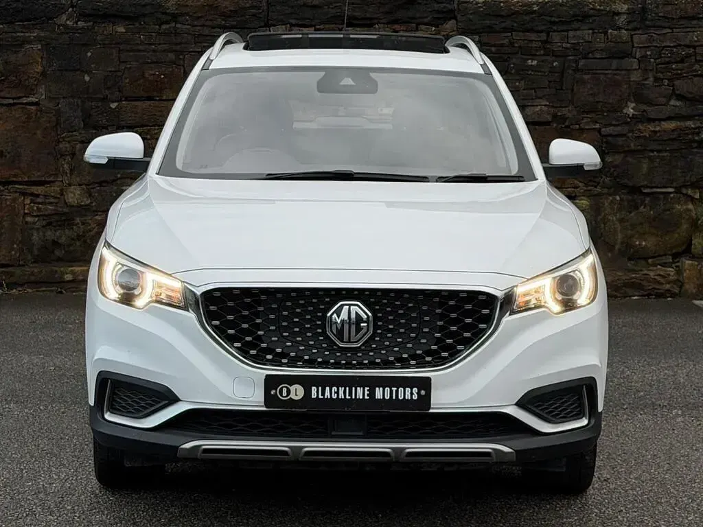 Used MG ZS Exclusive 105 kW (143 HP) 2021 White Hatchback