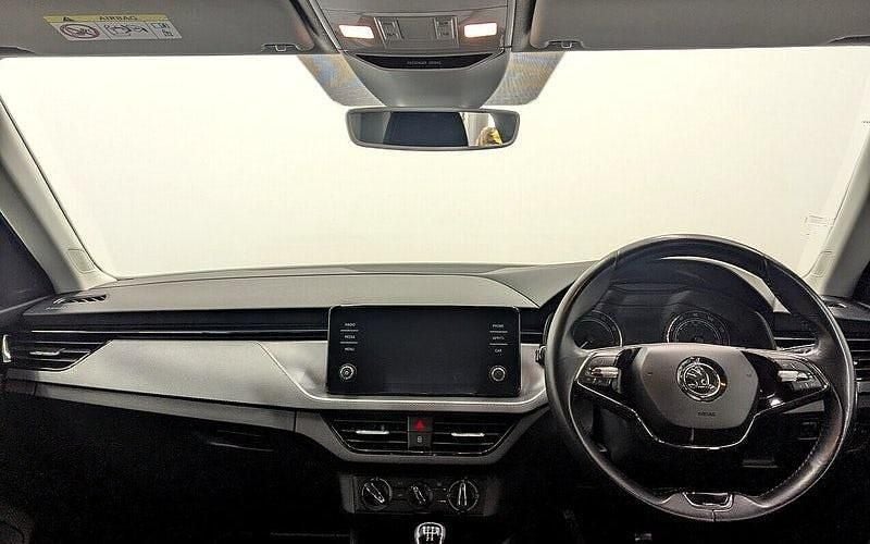 Used Skoda Kamiq SE 95 HP (69 kW) 2023 SUV