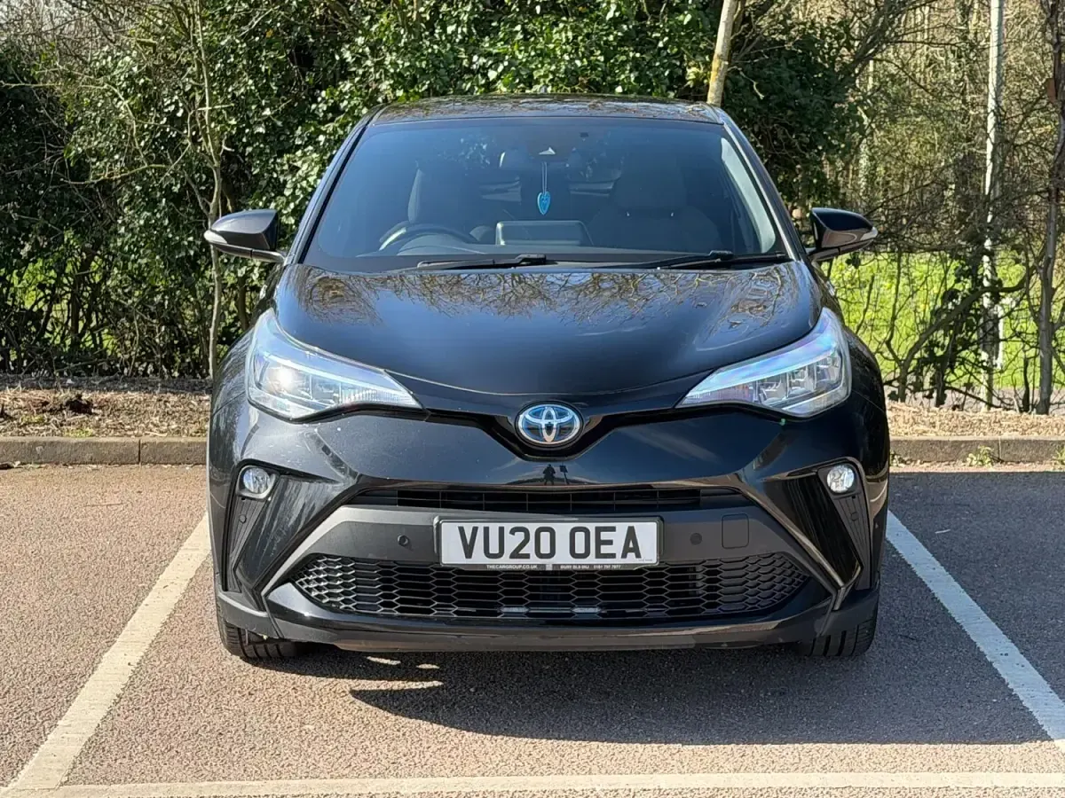 Used Toyota C-HR Design 122 HP (89 kW) 2020 Black SUV