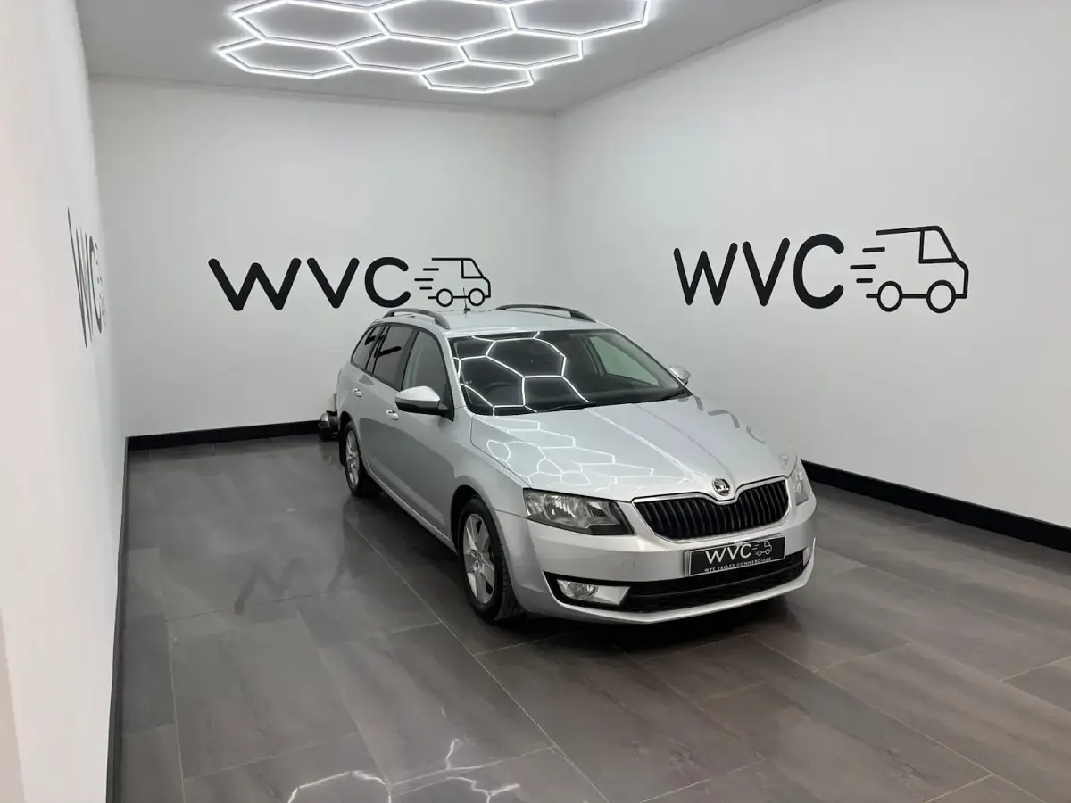 Used Skoda Octavia SE 150 HP (110 kW) 2015 Silver Estate