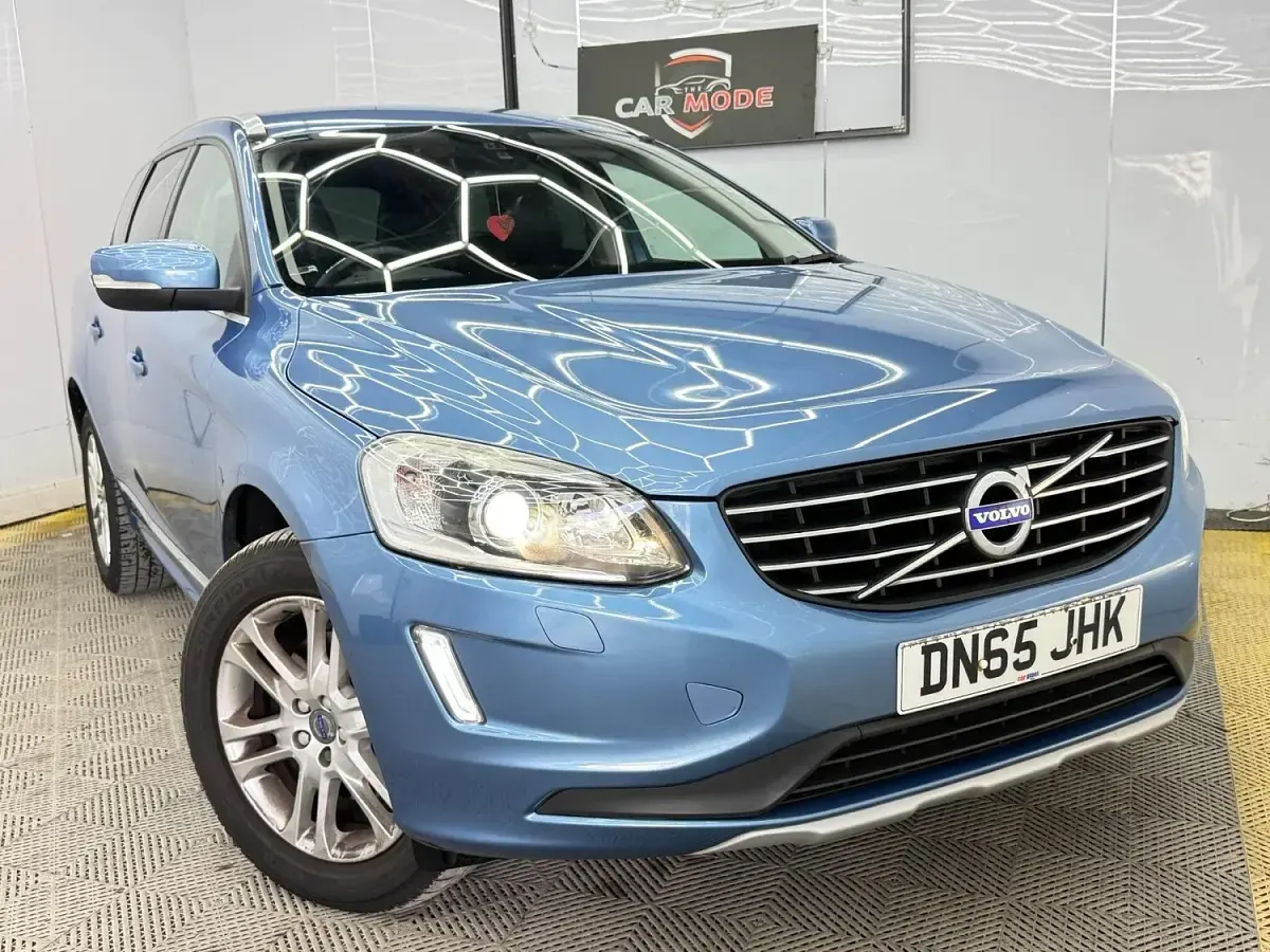 Used Volvo XC60 SE Lux 220 HP (161 kW) 2015 Blue SUV