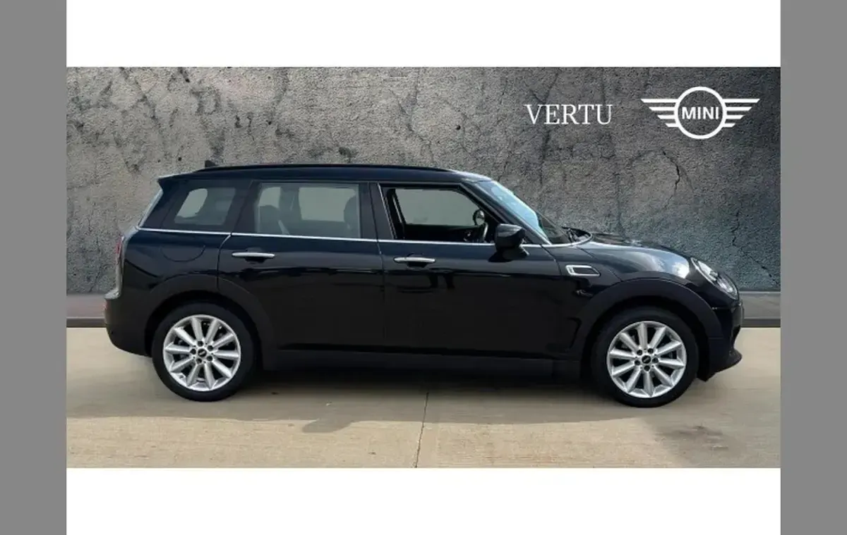 Used Mini Cooper Clubman Classic 134 HP (98 kW) 2024 Black Estate