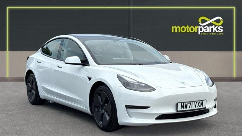 Pearl white multicoat Used 2021 Tesla Model 3 Long Range Sedan | £20,500 (Fair price) - Image 1/4