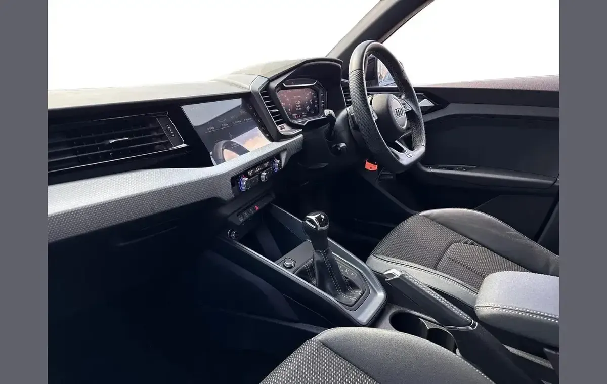 Used Audi A1 Black Edition 147 HP (108 kW) 2022 Silver SUV