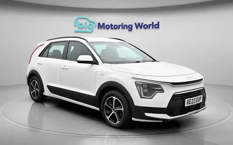 Used Kia Niro 141 HP (103 kW) 2023 White SUV