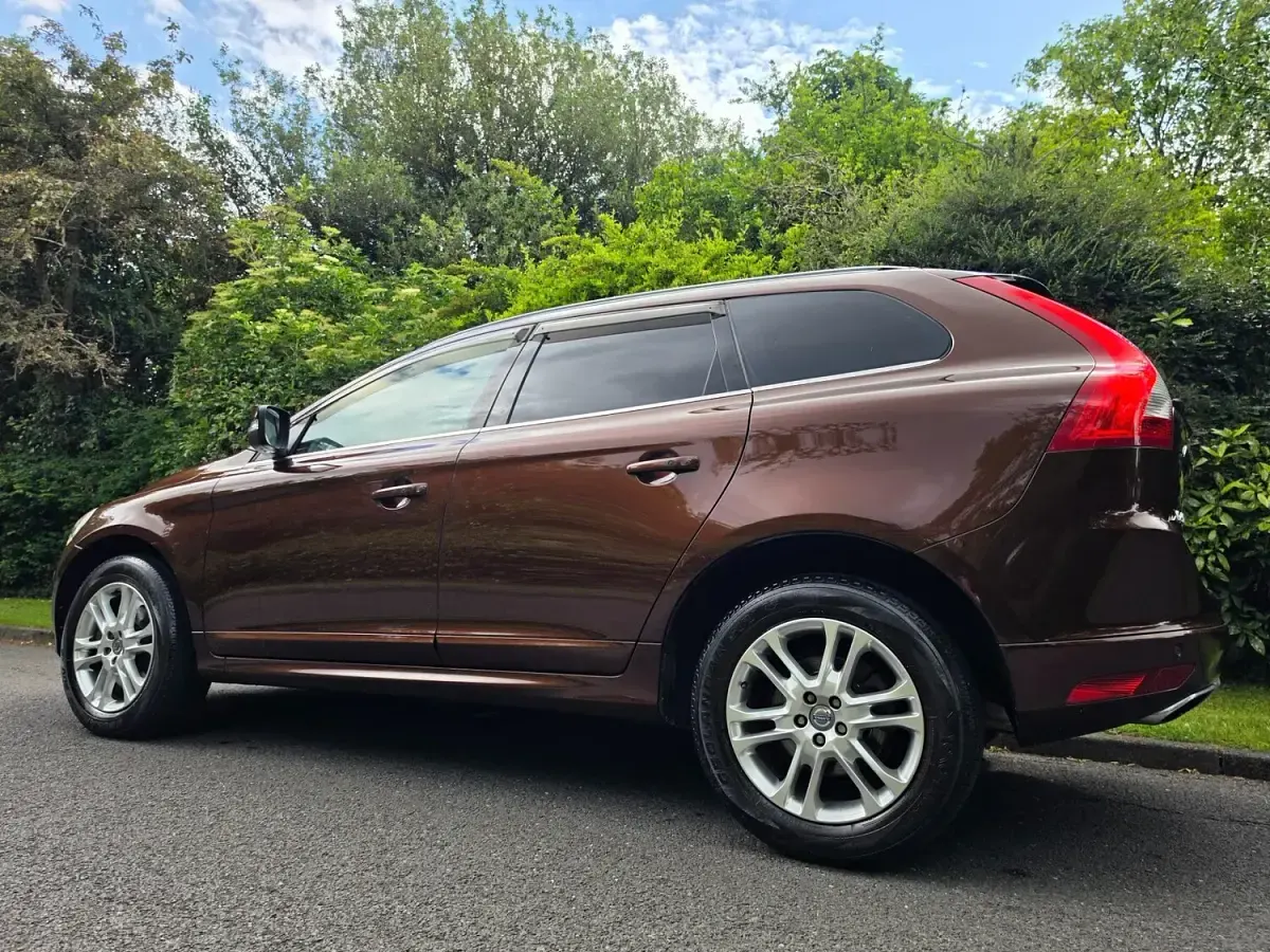 Used Volvo XC60 SE 2013 Bronz SUV
