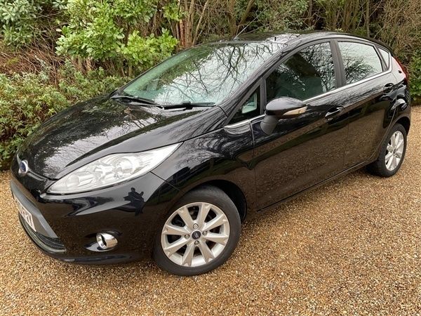 Black Used 2010 Ford Fiesta Zetec Hatchback | £2,750 (Fair price) - Image 1/1