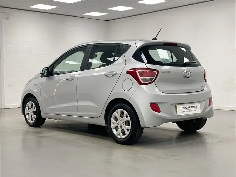 Used Hyundai i10 SE 2014 Silver Hatchback
