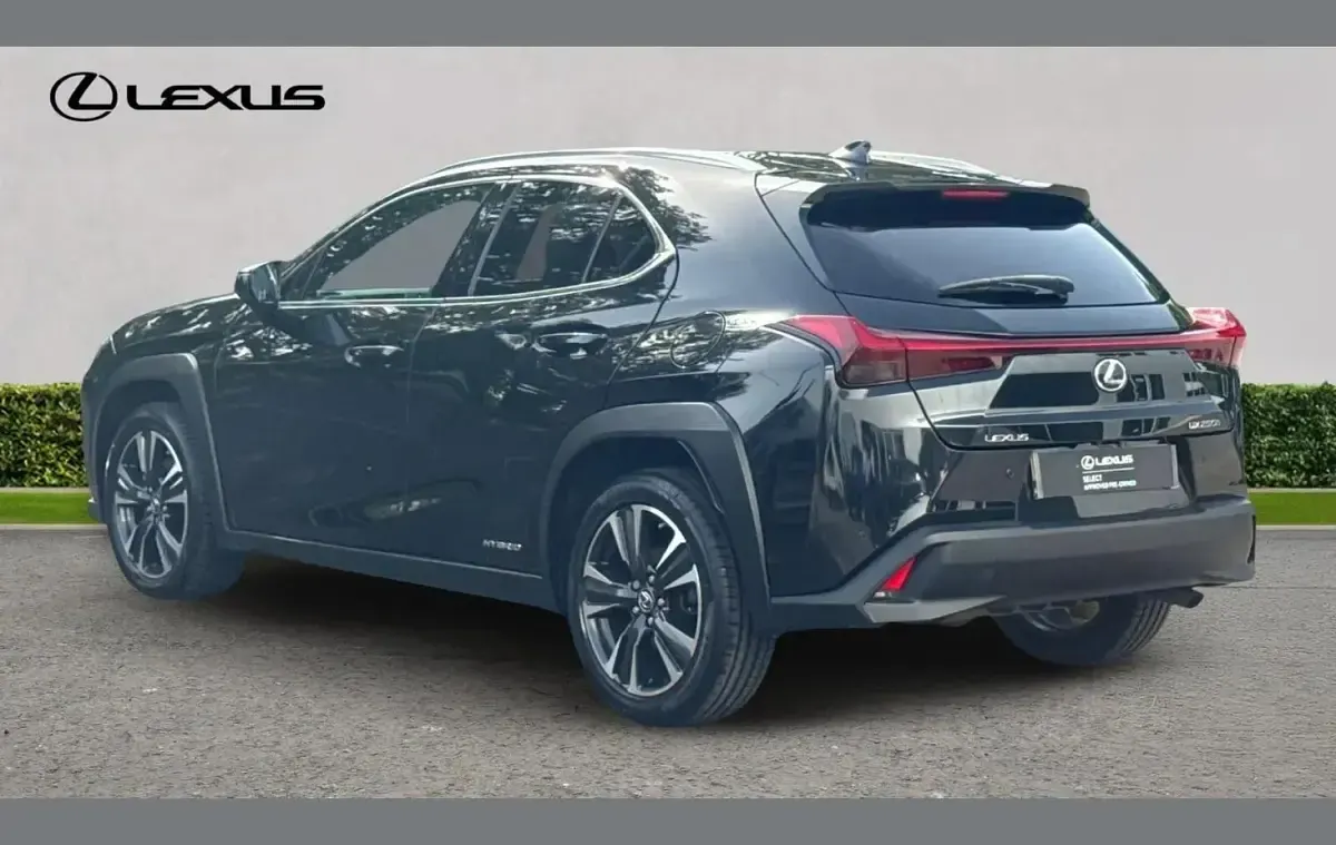 Used Lexus UX 250h 180 HP (132 kW) 2020 Black SUV