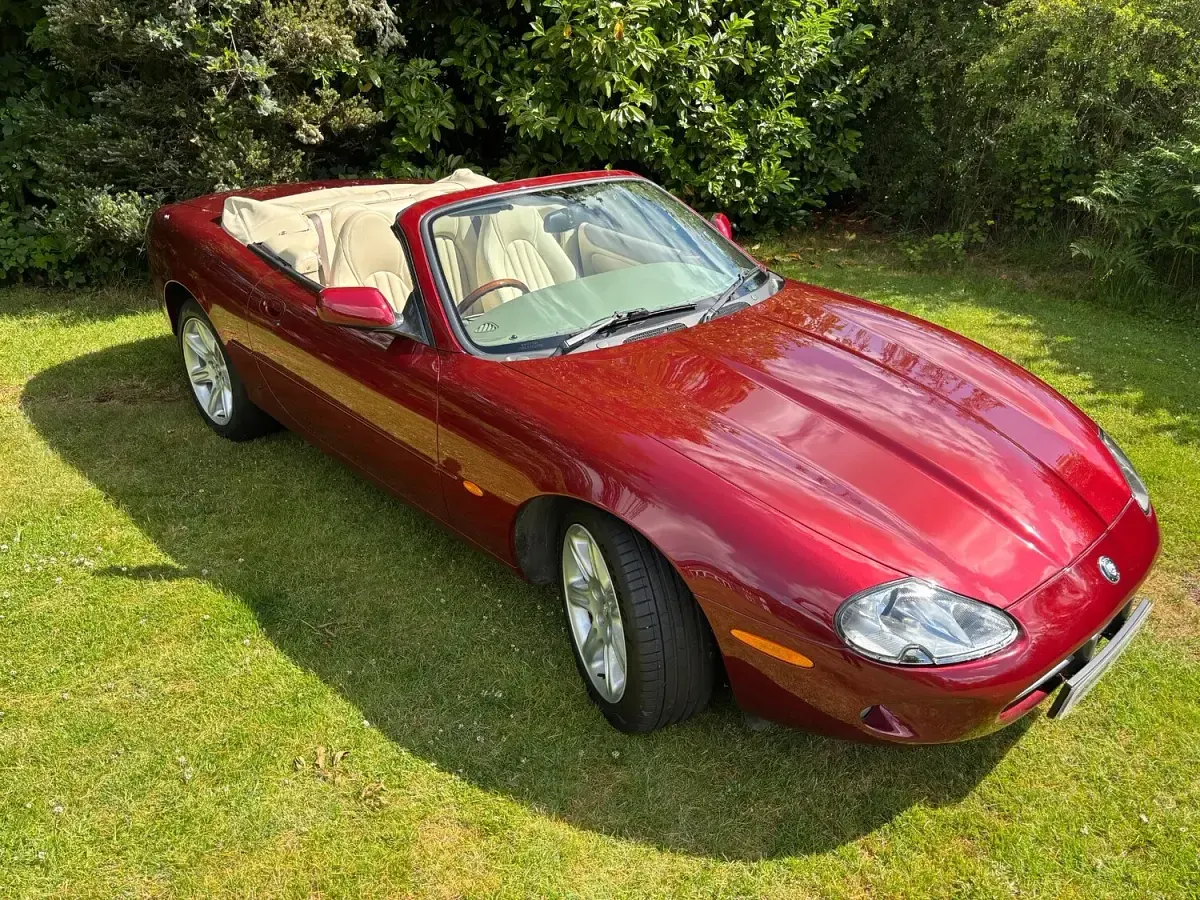 Used Jaguar XK8 1997 Red Cabriolet