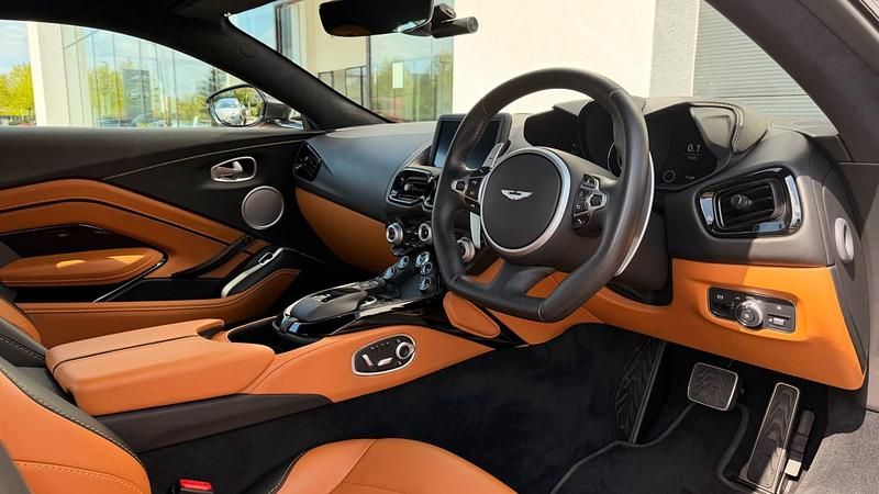 Used Aston Martin Vantage 510 HP (375 kW) 2021 Silver Coupe