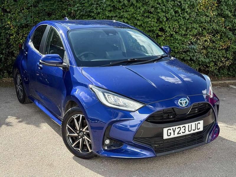 Blue Used 2023 Toyota Yaris Hybrid Design Hatchback | £17,699 (Fair price) - Image 1/3