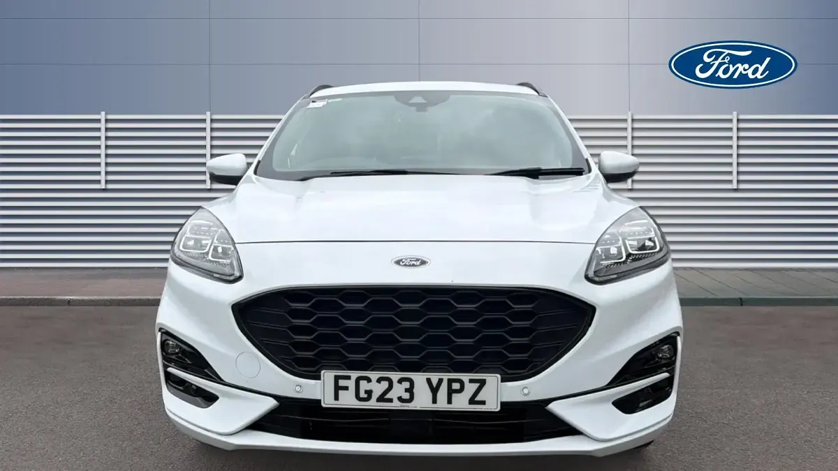 Used Ford Kuga ST-Line 150 HP (110 kW) 2023 White SUV
