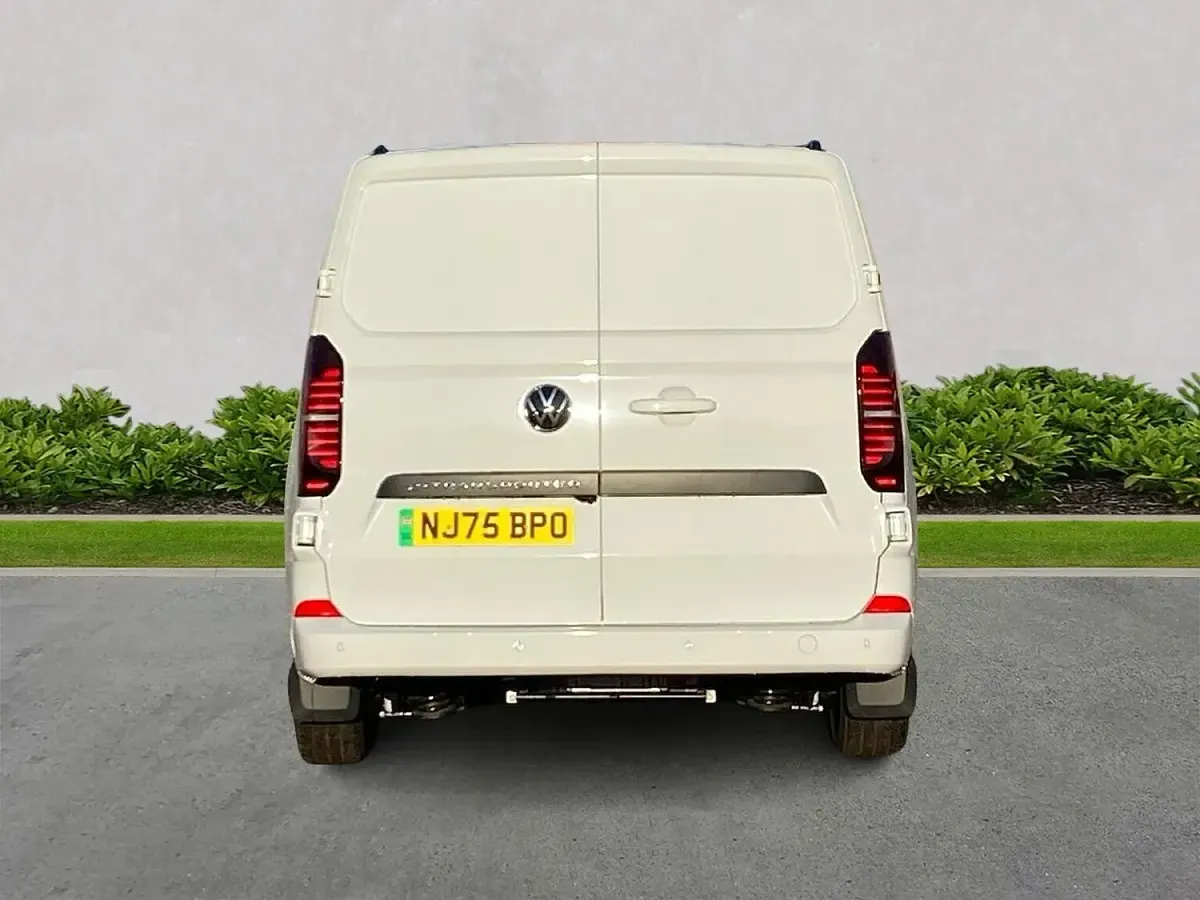 Used VW Transporter 100 kW (136 HP) 2025 White Van