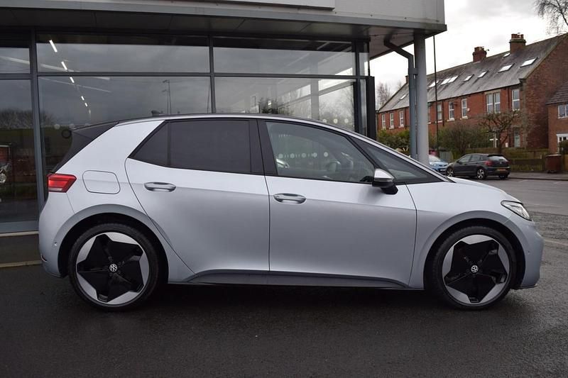 Used VW ID.3 Pro 150 kW (204 HP) 2024 Silver Hatchback