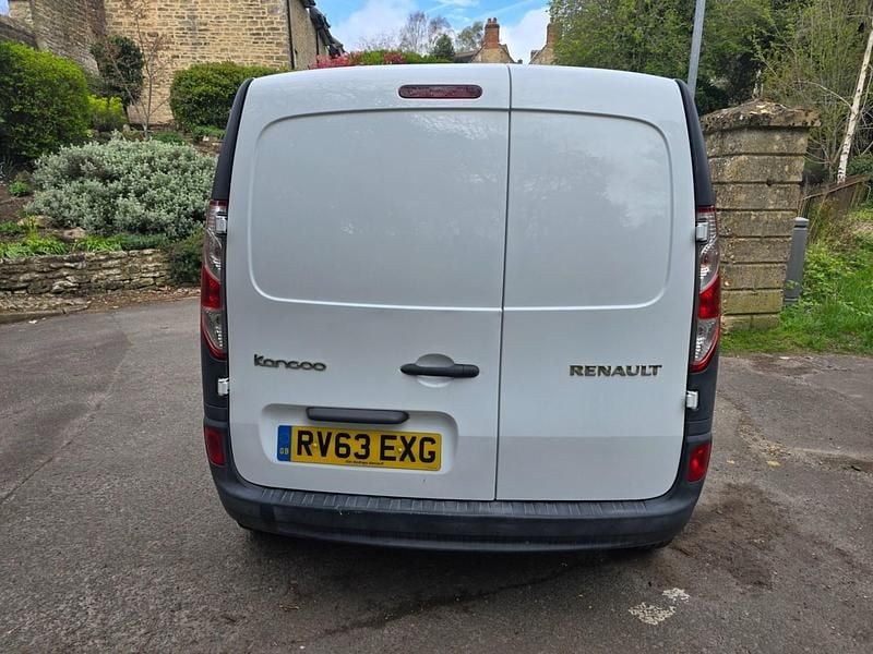 Used Renault Kangoo 2013 White MPV