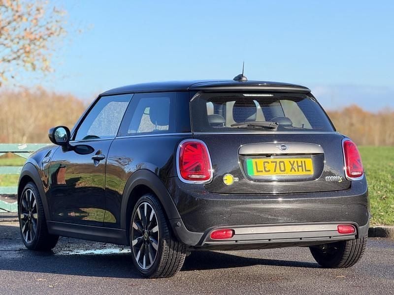 Used Mini Cooper SE Hatch 133 kW (181 HP) 2020 Black Hatchback