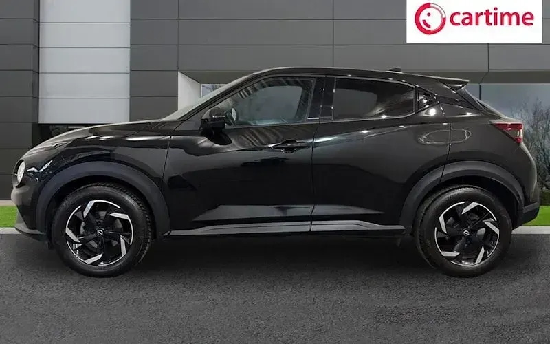 Used Nissan Juke N-Connecta 114 HP (83 kW) 2022 Black SUV