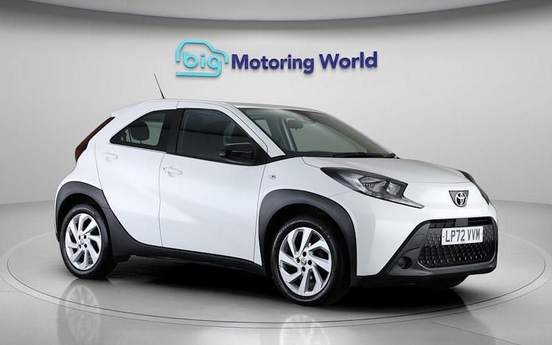 Used Toyota Aygo X PURE 72 HP (52 kW) 2025 SUV