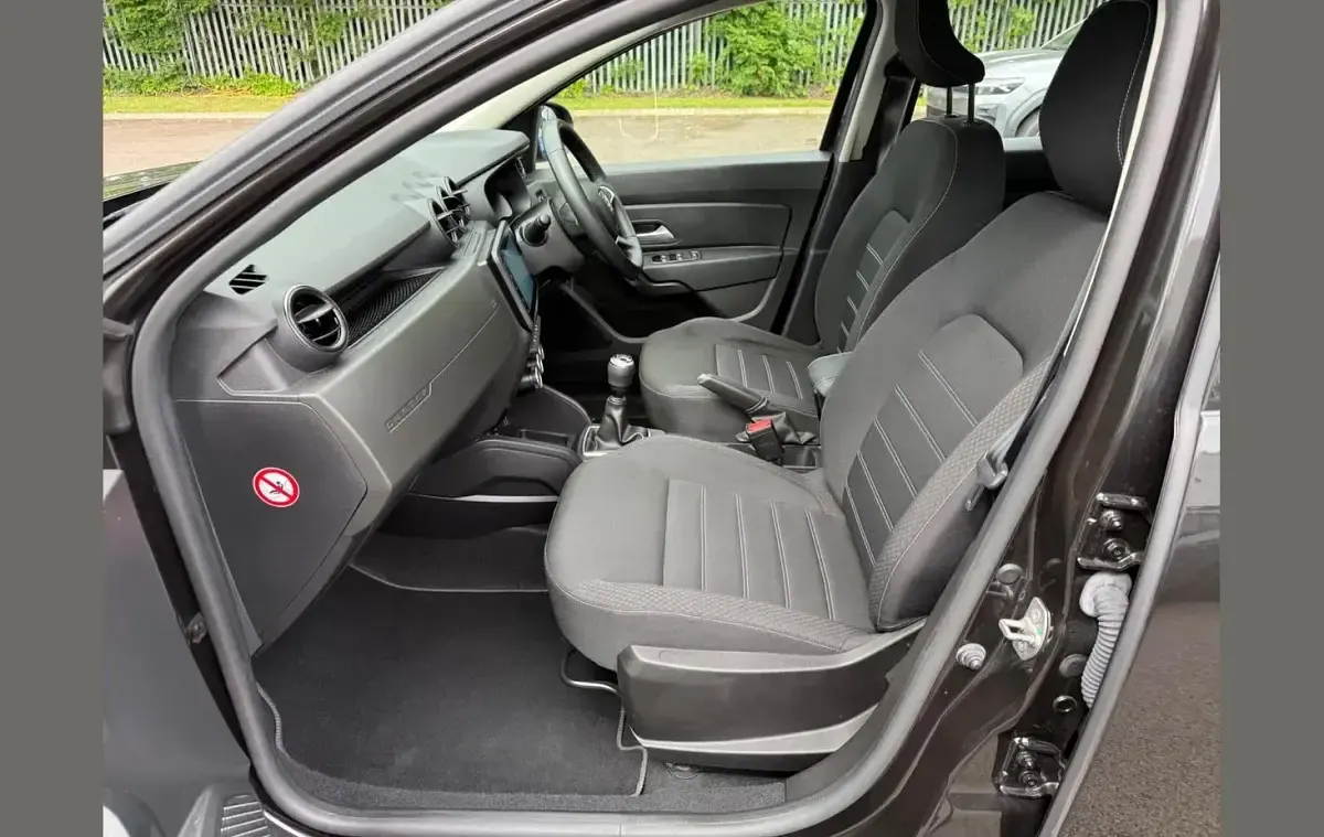 Used Dacia Duster Comfort 128 HP (94 kW) 2022 Black SUV