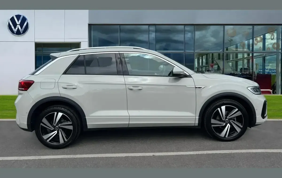 Used VW T-Roc R-line 150 HP (110 kW) 2024 Grey SUV