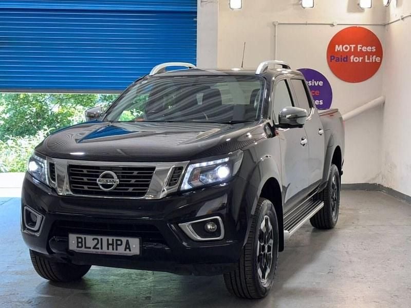 Used Nissan Navara Tekna 190 HP (139 kW) 2021 Black Pickup