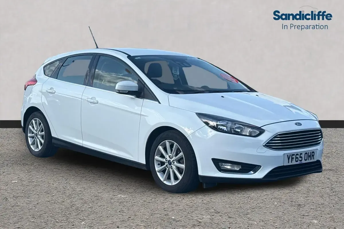 Used Ford Focus Titanium 120 HP (88 kW) 2016 Hatchback