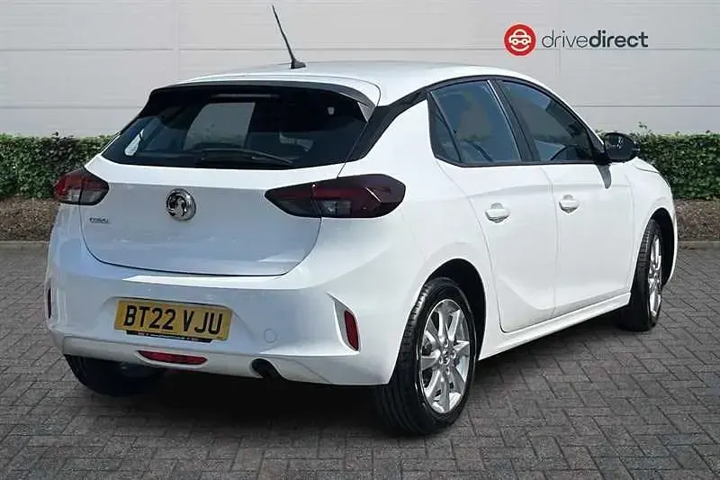 Second-hand Vauxhall Corsa Edition 75 CP (55 kW) 2022 Alb Hatchback