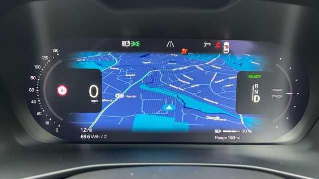 Used Volvo XC40 Plus 169 kW (231 HP) 2022 Silver dawn SUV