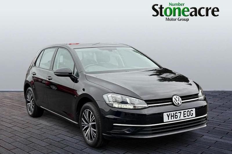 Used VW Golf VII SE 125 HP (91 kW) 2017 Black Hatchback