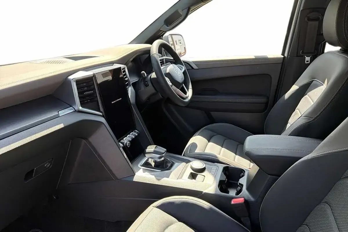 New VW Amarok Aventura 2025 White Pickup
