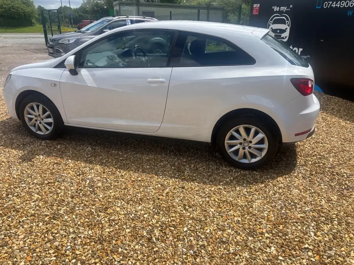 Used Seat Ibiza SE 2012 White Hatchback