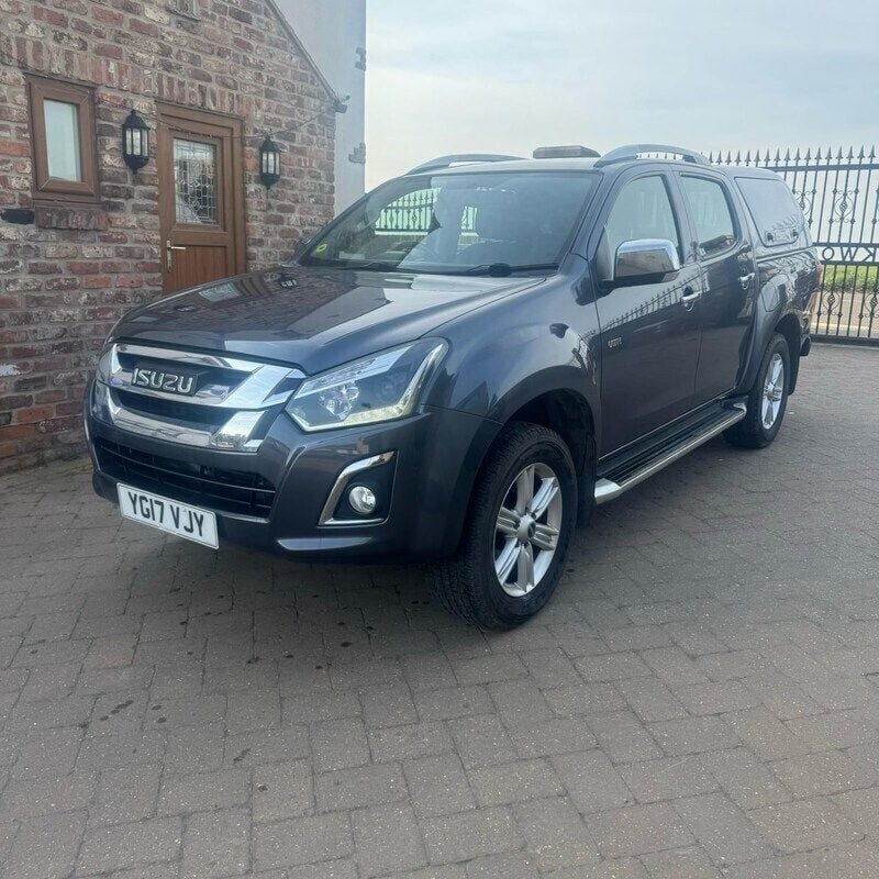 Grey Used 2017 Isuzu D-Max Pickup | £9,995 (Fair price) - Image 1/4
