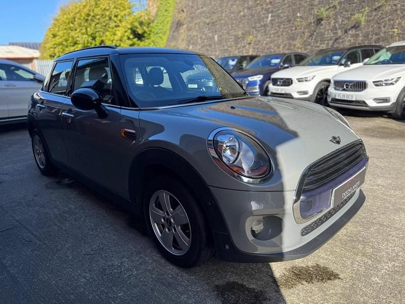 Usado Mini Cooper Hatch 2017 Cinzento Citadino