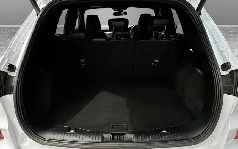 Used Ford Kuga ST-Line 150 HP (110 kW) 2023 White SUV
