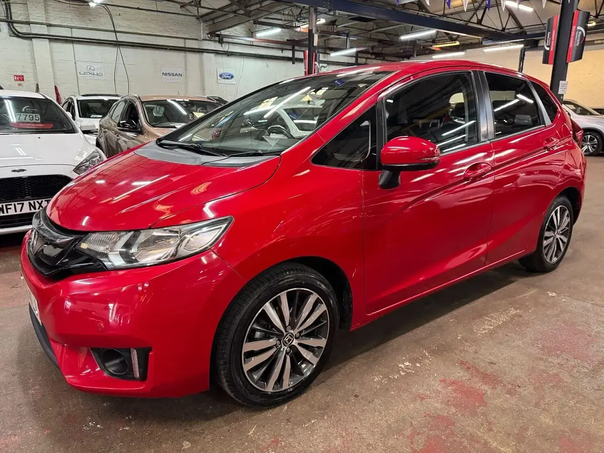 Used Honda Jazz EX 102 HP (75 kW) 2016 Red Hatchback