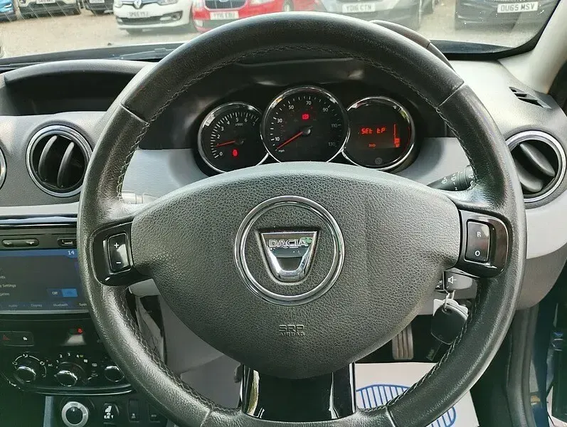 Used Dacia Duster Lauréate 2015 Blue SUV