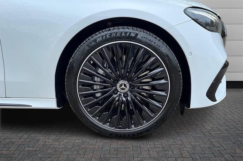 Used Mercedes E300 Urban 313 HP (230 kW) 2025 Opalite white bright Sedan