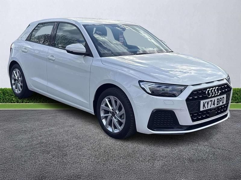 Usado Audi A1 Sport 95 HP (69 kW) 2025 Branco SUV