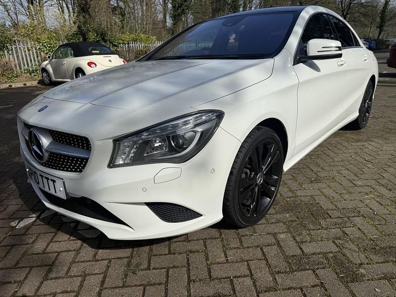 Used Mercedes CLA220 2014 White Sedan