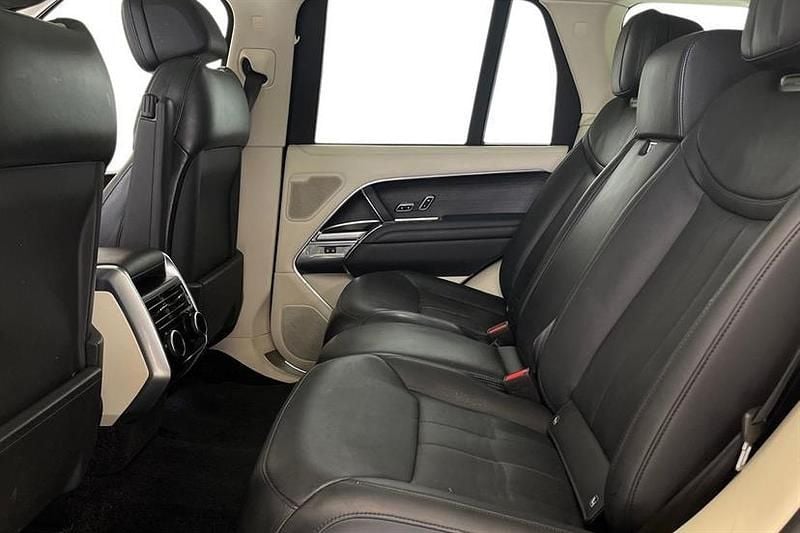 Used Land Rover Range Rover Autobiography 350 HP (257 kW) 2023 Black SUV