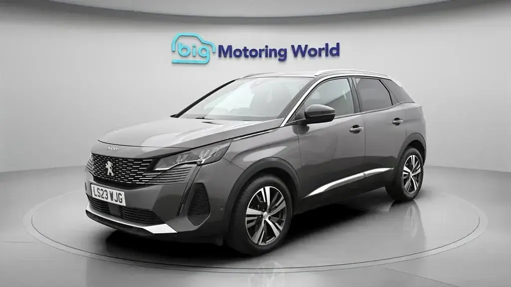 Used Peugeot 3008 Allure+ 130 HP (95 kW) 2023 Grey SUV
