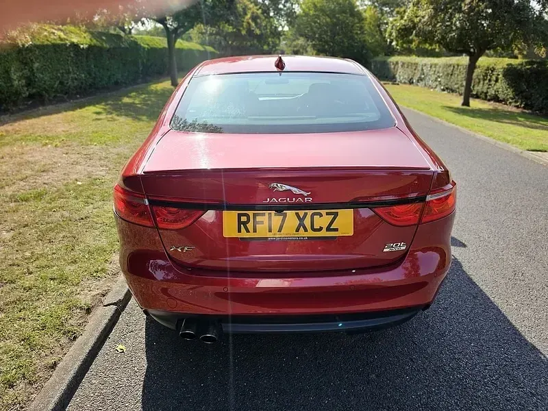 Used Jaguar XF R-Sport 180 HP (132 kW) 2017 Red Sedan