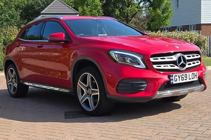 Jupiter red Used 2019 Mercedes GLA180 AMG line SUV | £17,295 (Fair price) - Image 1/1