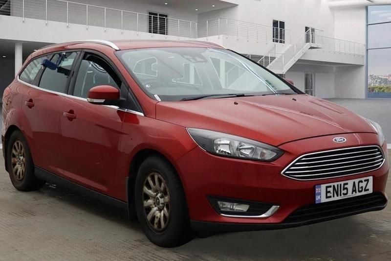 Red Used 2015 Ford Focus Titanium Estate | £7,190 (Fair price) - Image 1/1